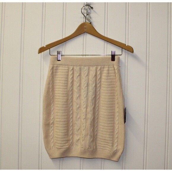 Lulus NWT Cable Knit Sweater Skirt Stretchy Elastic Waist Lightweight Size M - Picture 3 of 9